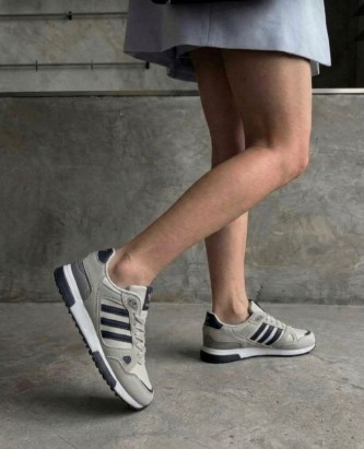 фото весенние женские кроссовки оптом