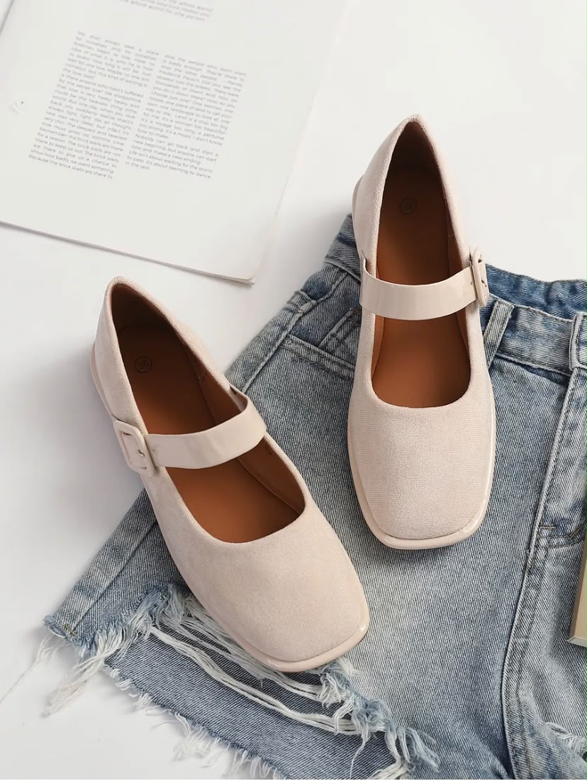 фото Женские весенние туфли с пряжкой и квадратным носком 392857 оптом с доставкой