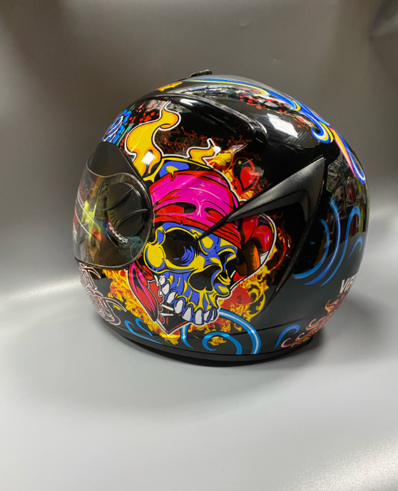 картинка Мотошлем от магазина Одежда+