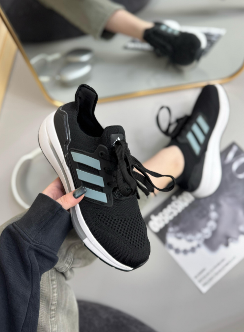 фото весенние женские кроссовки оптом