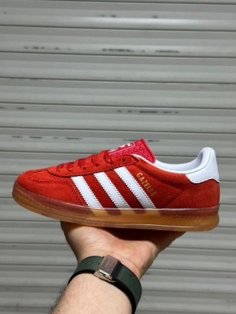 фото весенние женские кроссовки оптом