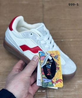 фото весенние женские кроссовки оптом