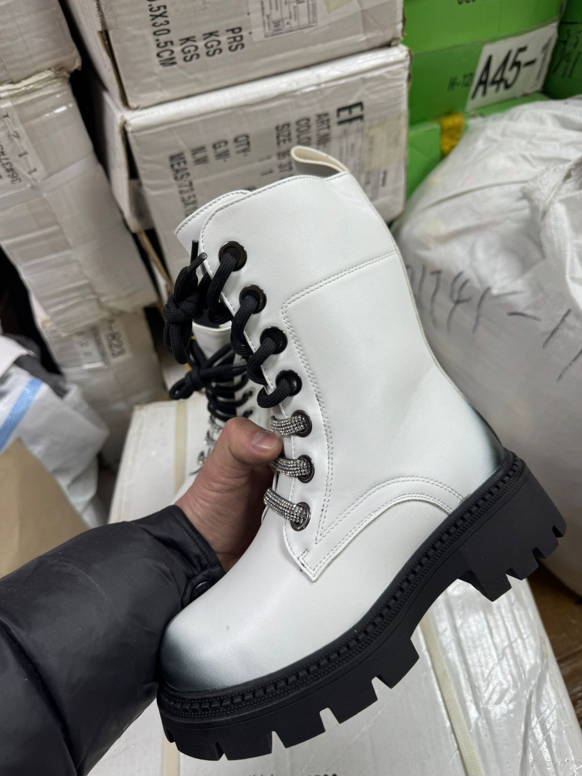 фото зимние ботинки для девочек оптом