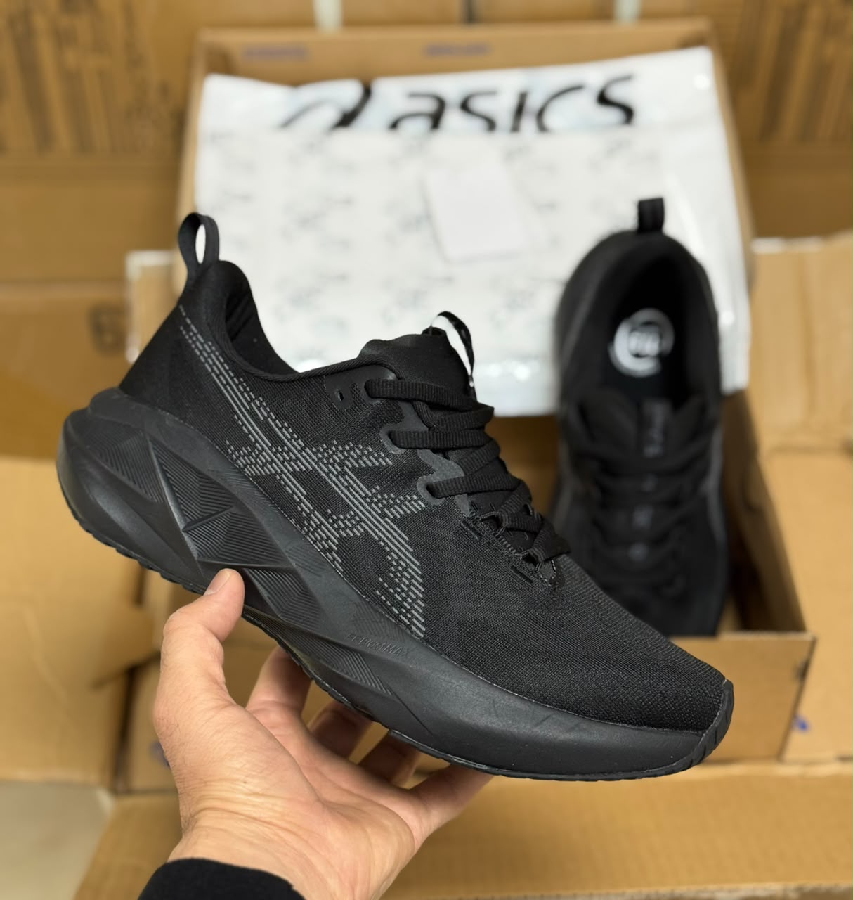 фото мужские черные кроссовки asics 218923 оптом