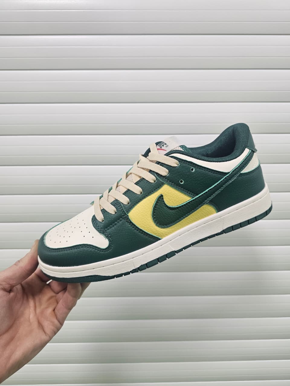 фото весенние мужские кроссовки оптом с доставкой