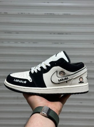 фото весенние женские кроссовки оптом