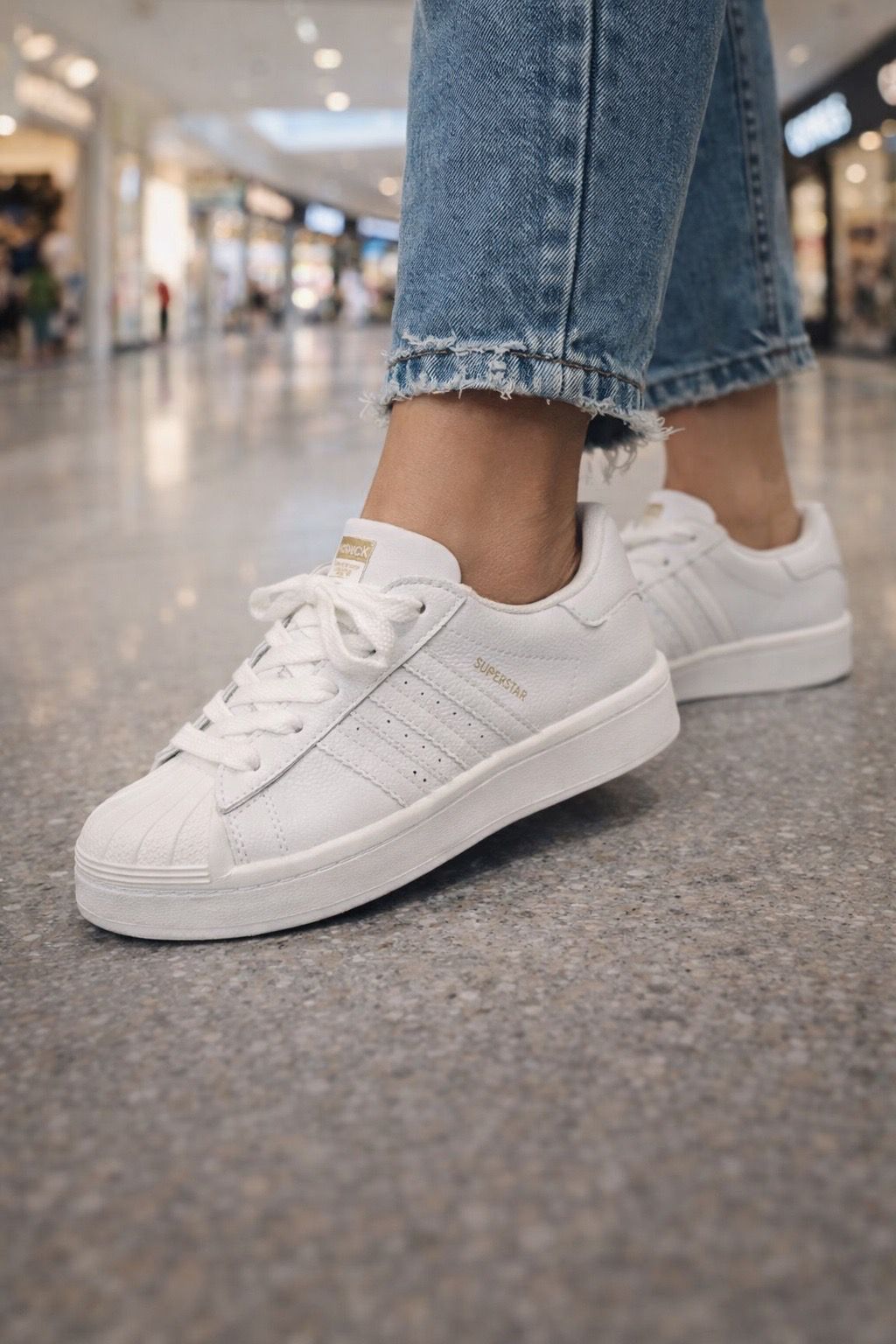 фото женские черные кроссовки superstar 801611 оптом