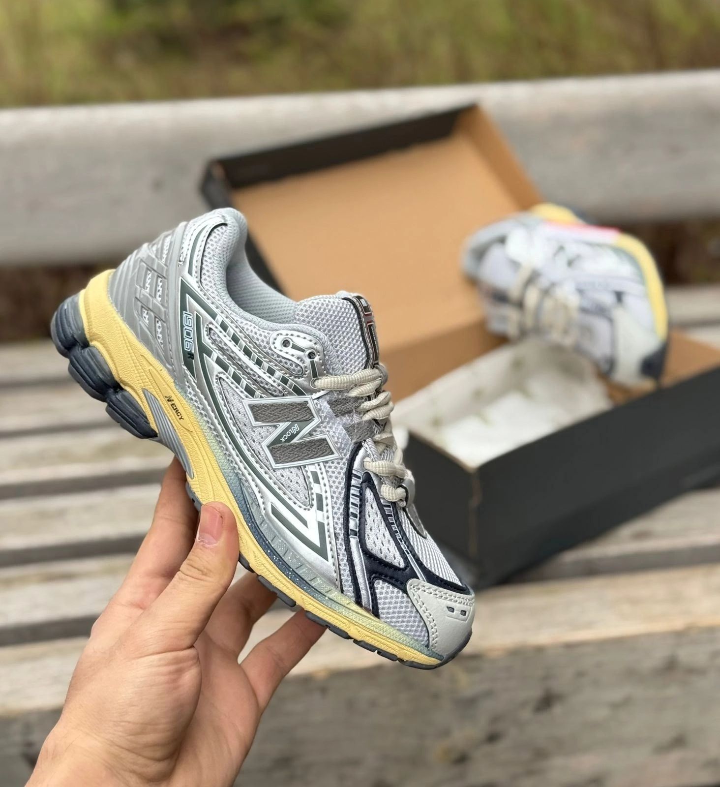 фото женские кроссовки new balance 1906r с желтой подошвой 486466 оптом