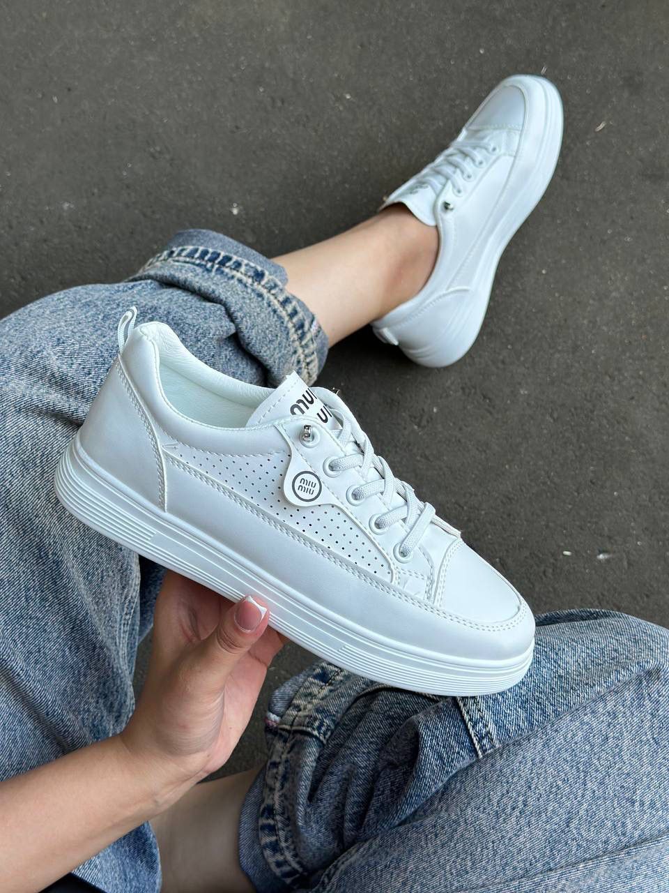 фото весенние женские кроссовки оптом