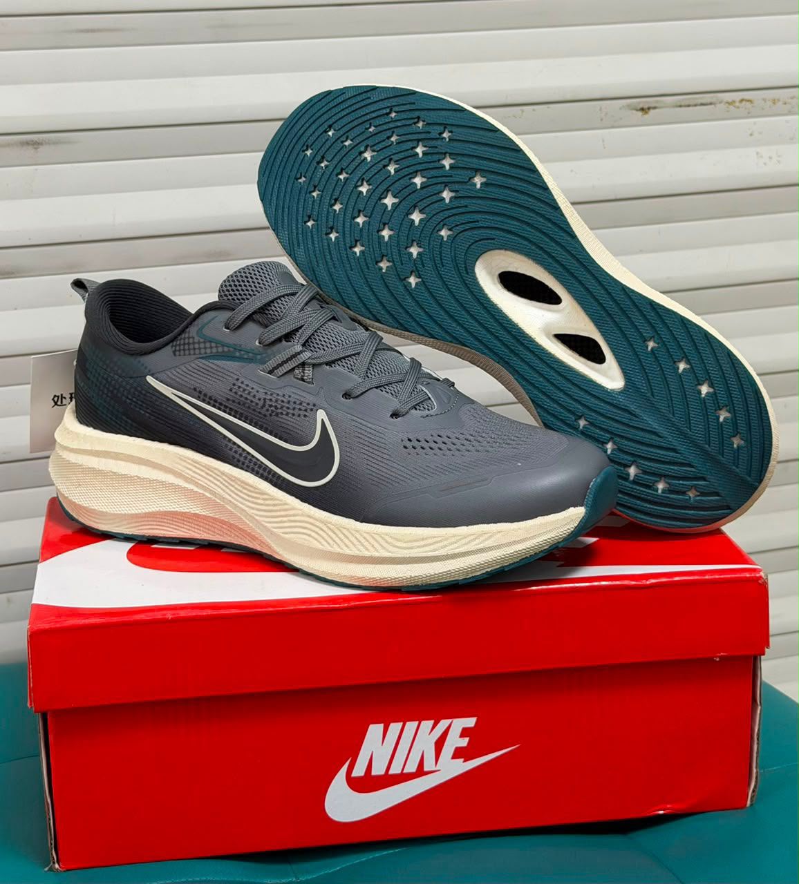 фото мужские весенние кроссовки nike air zoom 752504 оптом