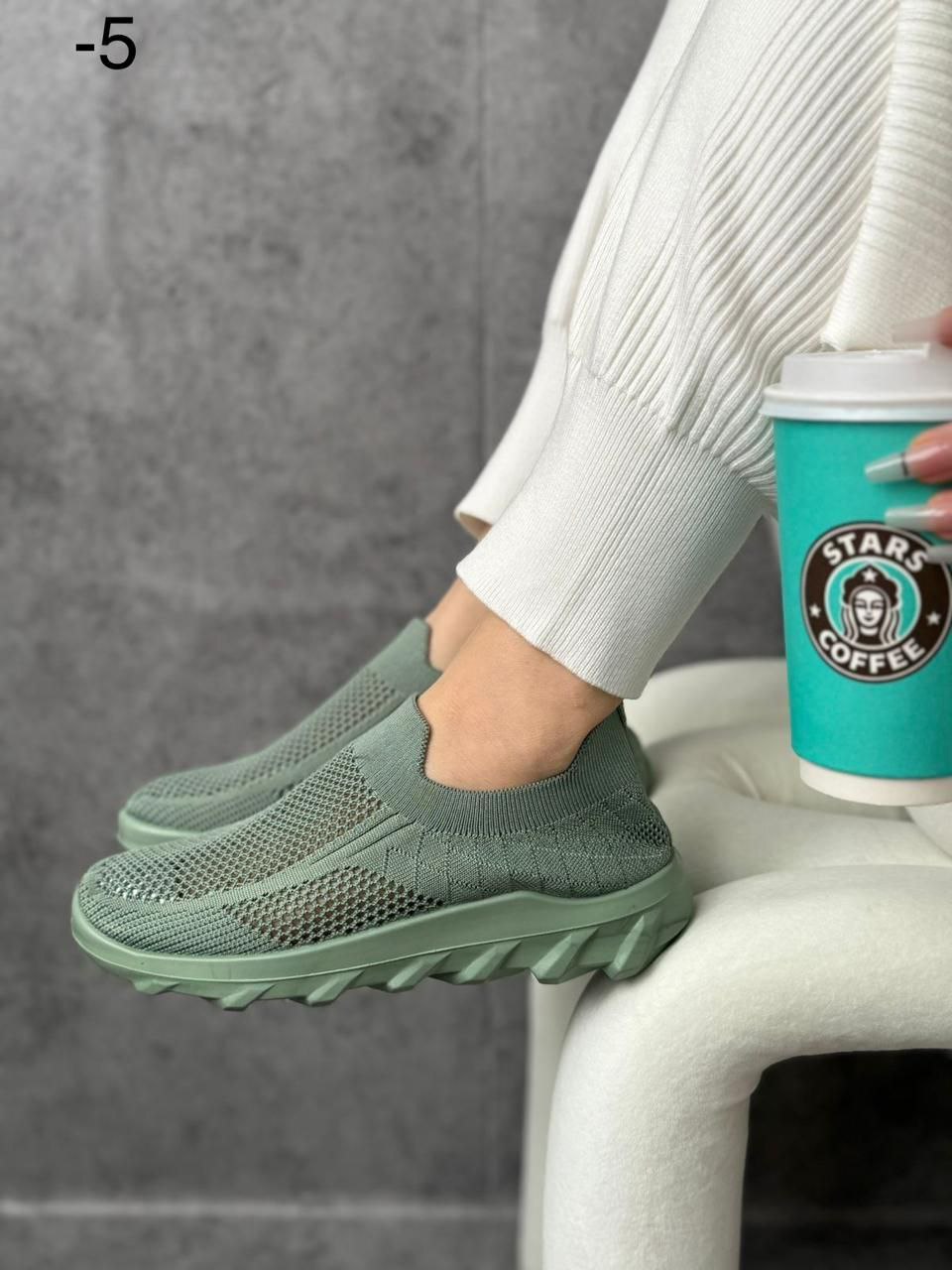 фото весенние женские кроссовки оптом