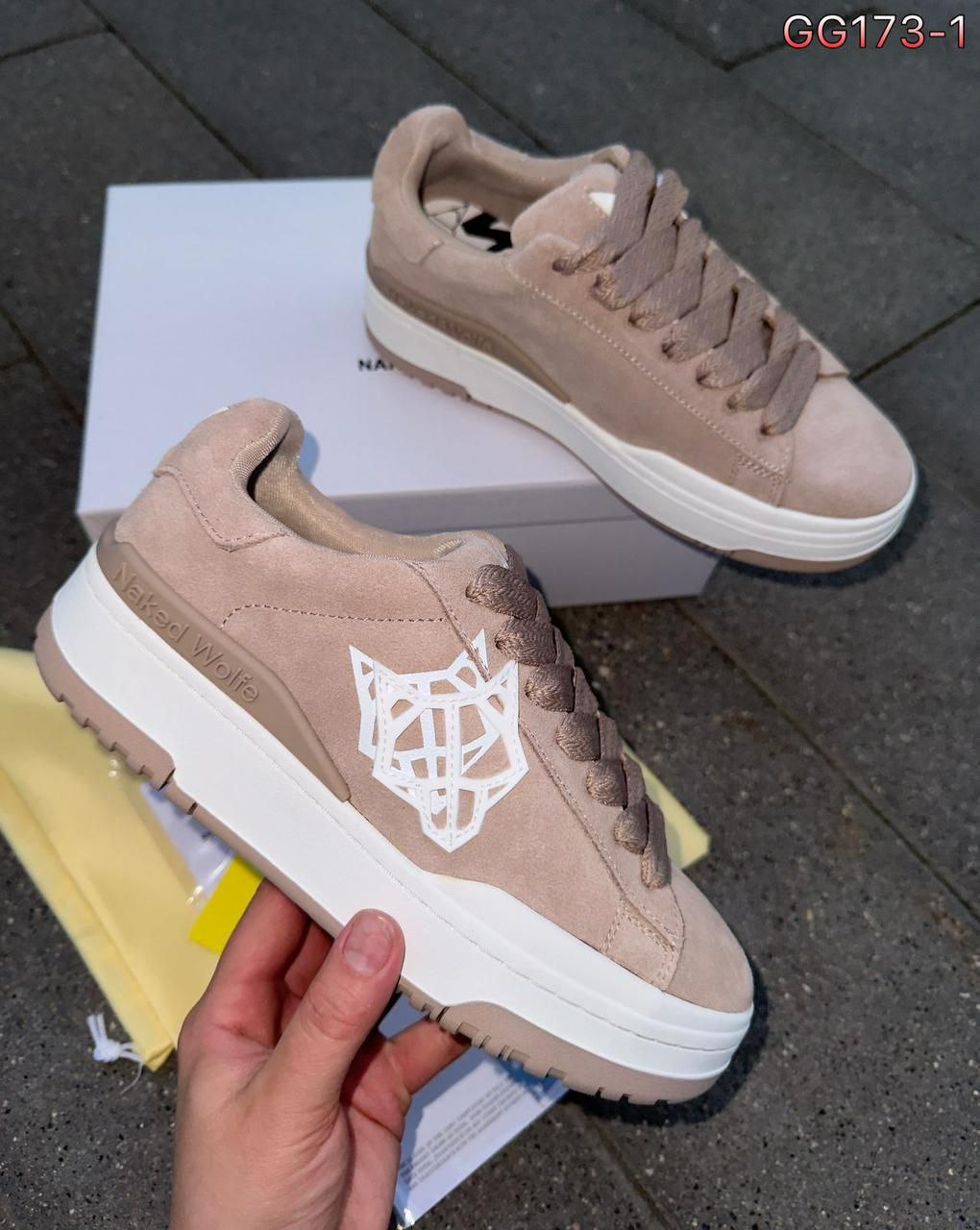 фото весенние женские кроссовки оптом