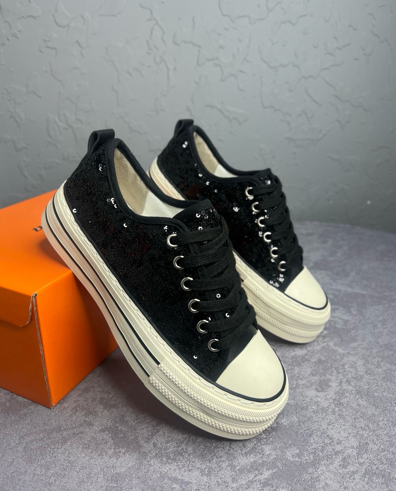 фото весенние женские кеды оптом