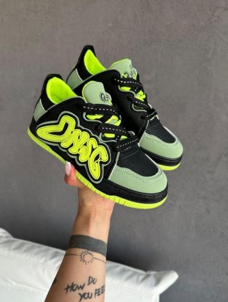 фото весенние женские кроссовки оптом