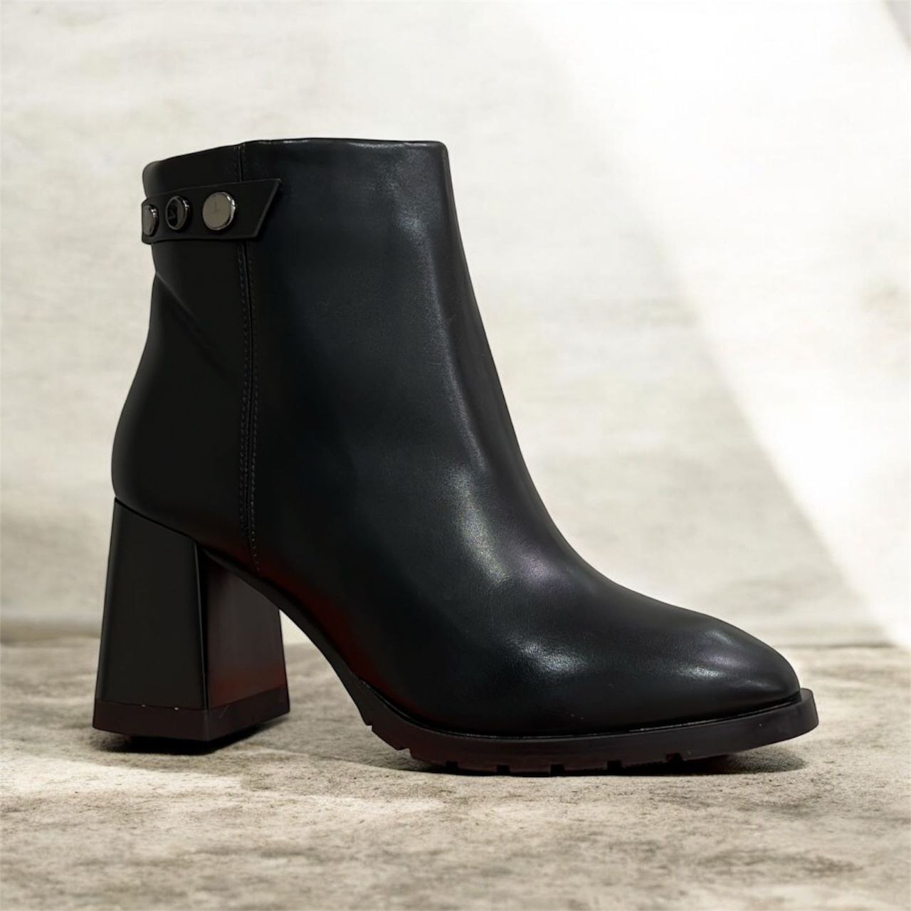 фото весенние женские ботинки оптом