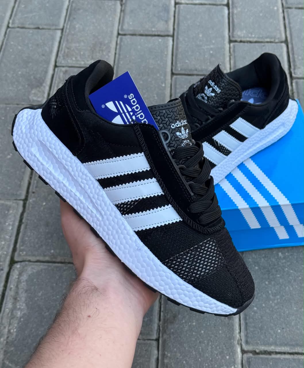 фото женские осенние кроссовки adidas 232656 оптом