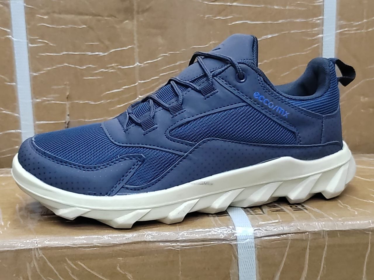 фото весенние мужские кроссовки оптом с доставкой