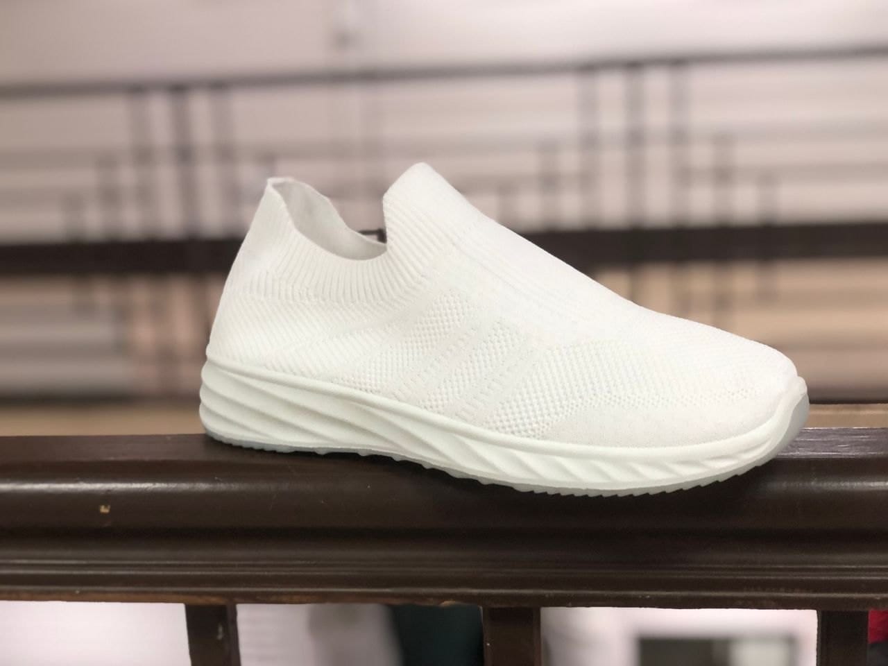 фото весенние мужские кроссовки оптом с доставкой