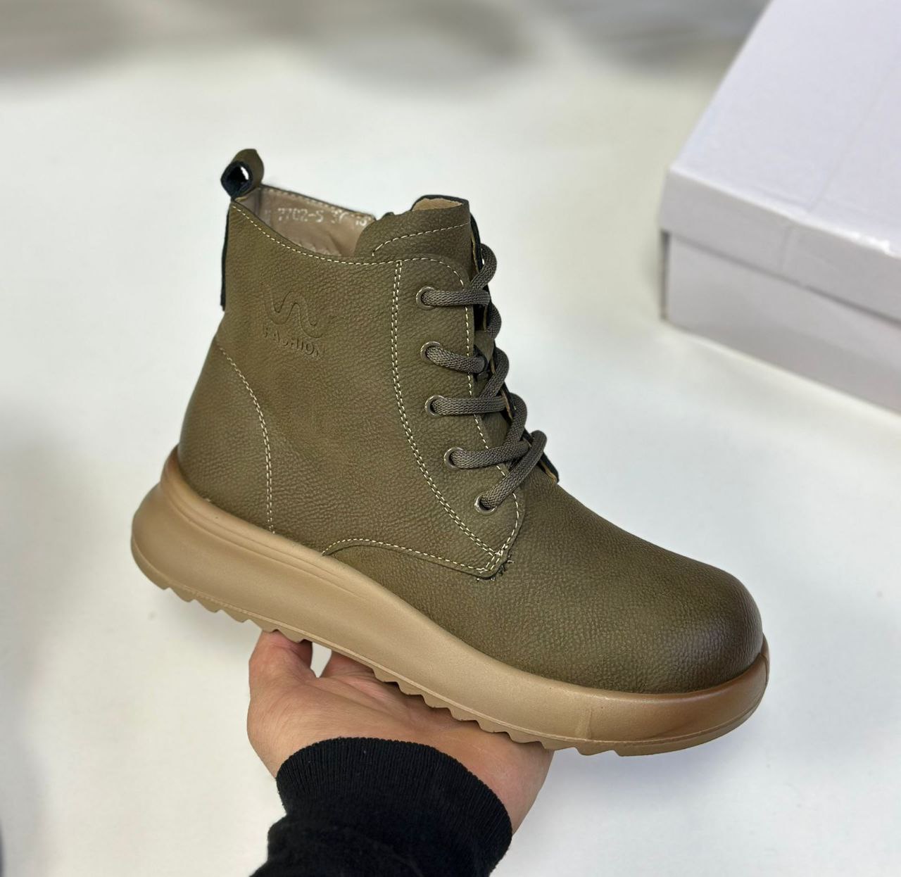 фото весенние женские ботинки оптом