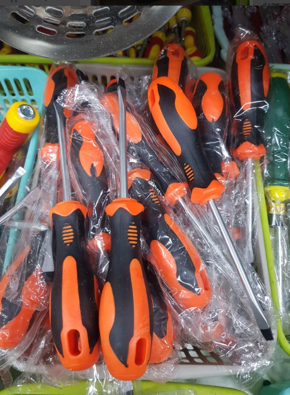 картинка Отвертка шлицевая от магазина Одежда+