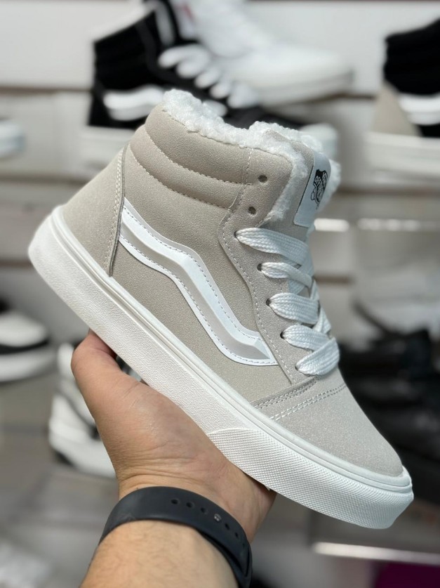 фото зимние женские кроссовки оптом с доставкой