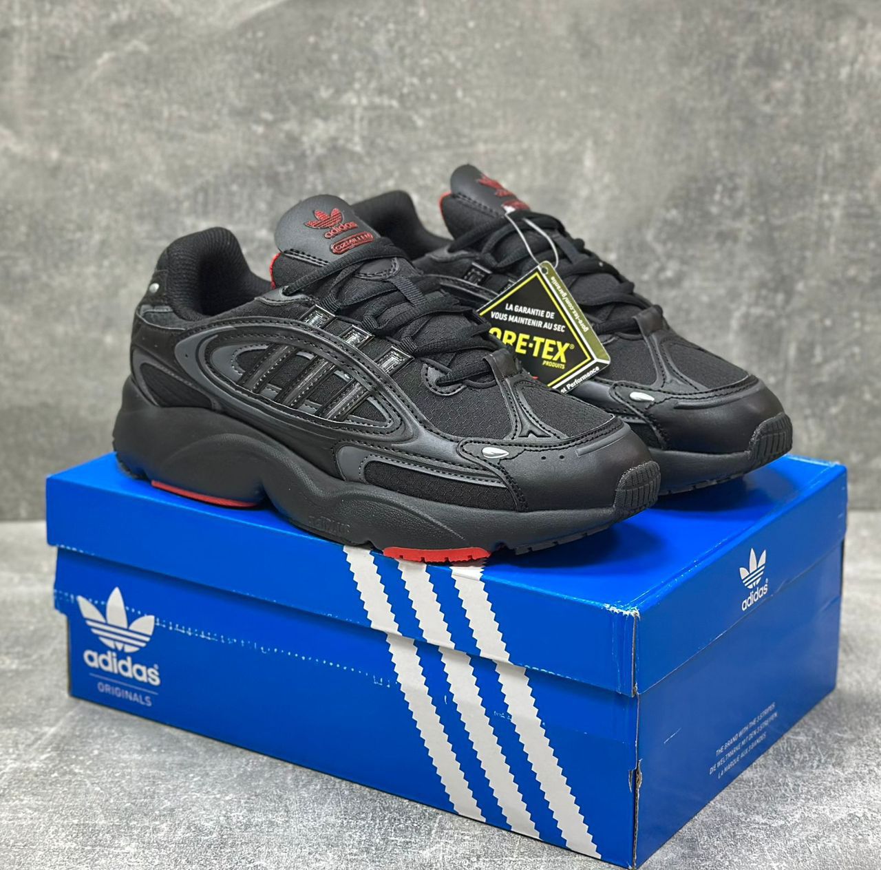 фото мужские кроссовки adidas 993924 оптом