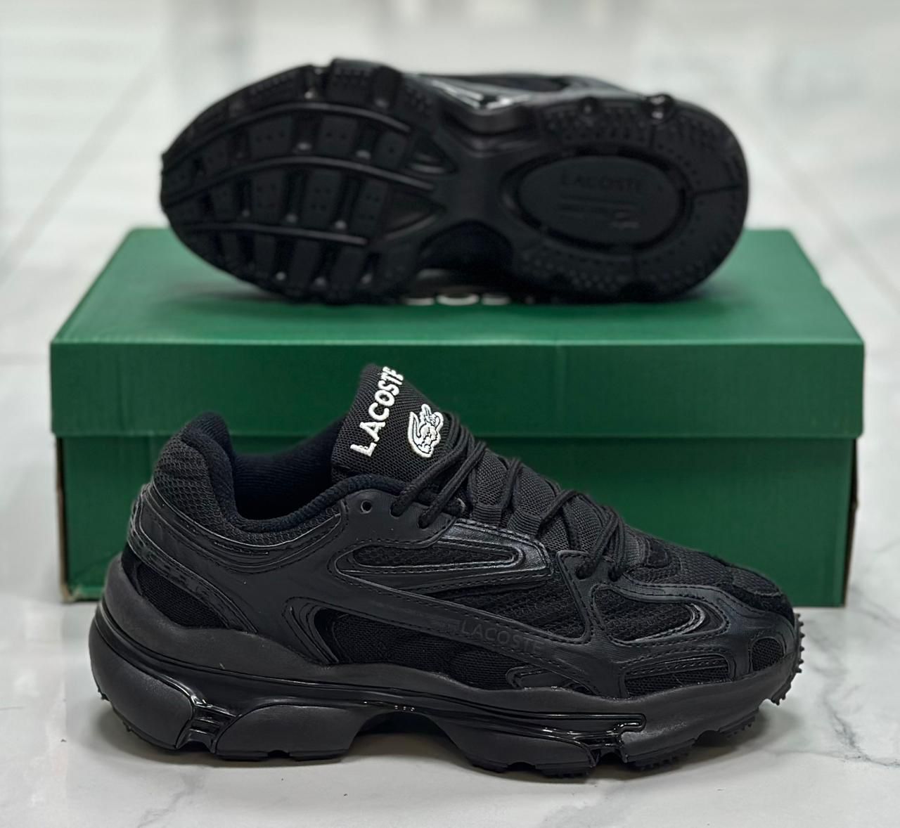 фото Мужские черные кроссовки Lacoste 993587 оптом на лето для мужчин