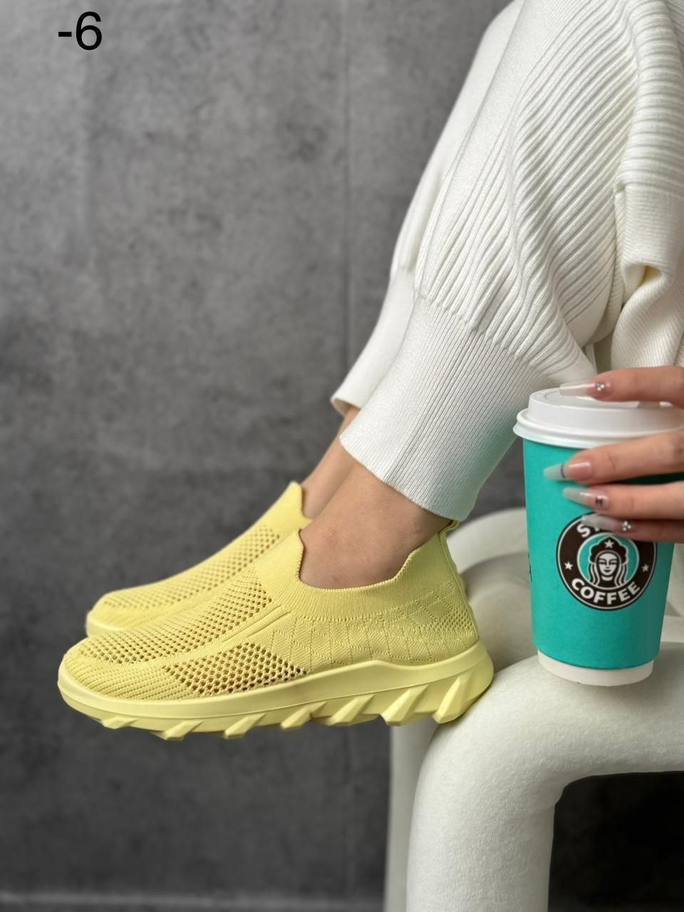 фото весенние женские кроссовки оптом