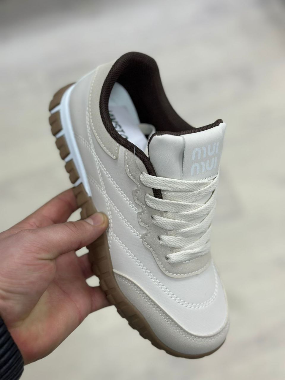 фото весенние женские кроссовки оптом