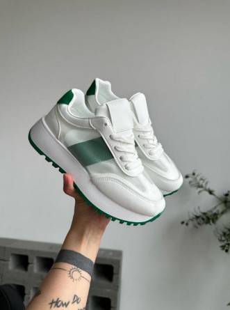 фото весенние женские кроссовки оптом