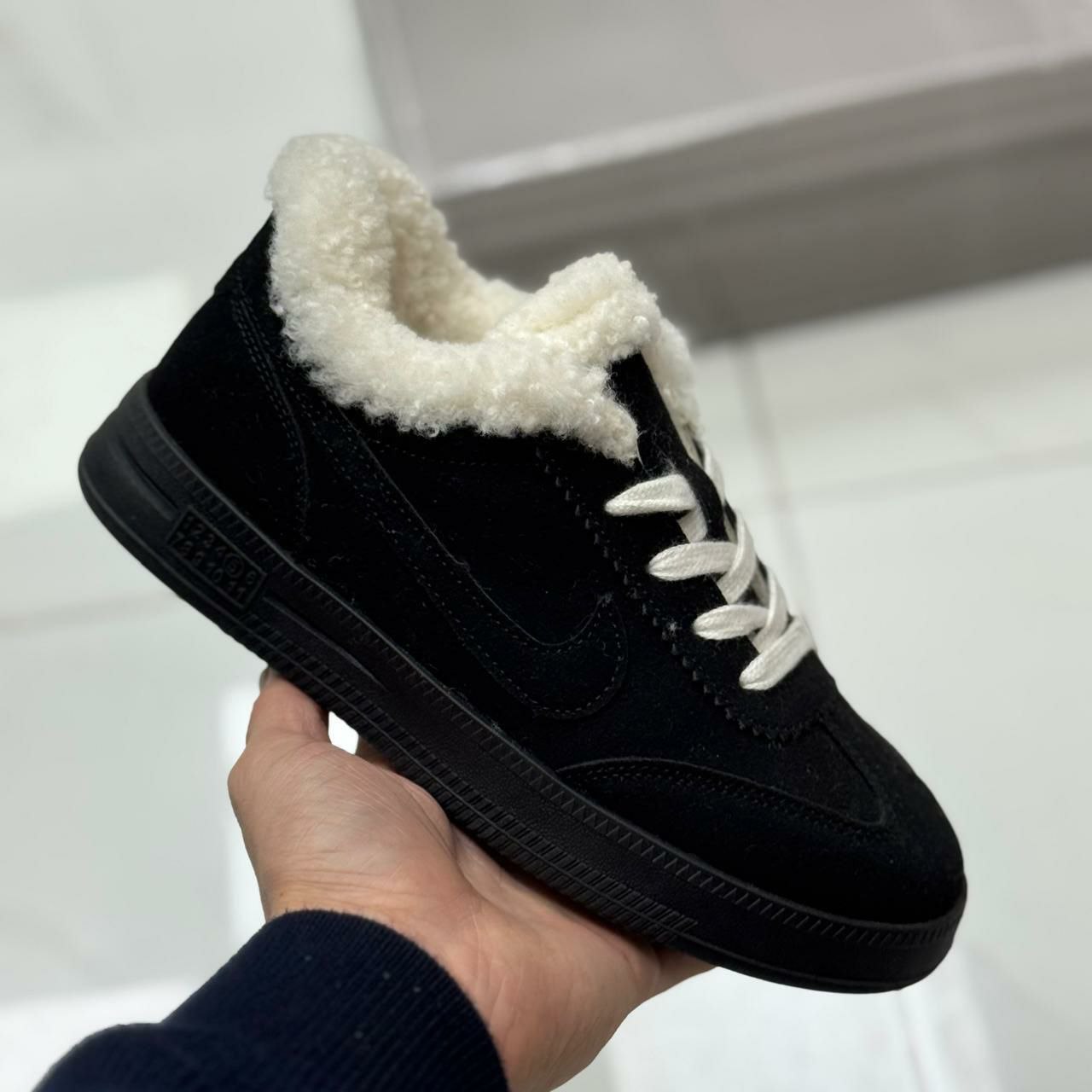 фото зимние женские кроссовки оптом с доставкой