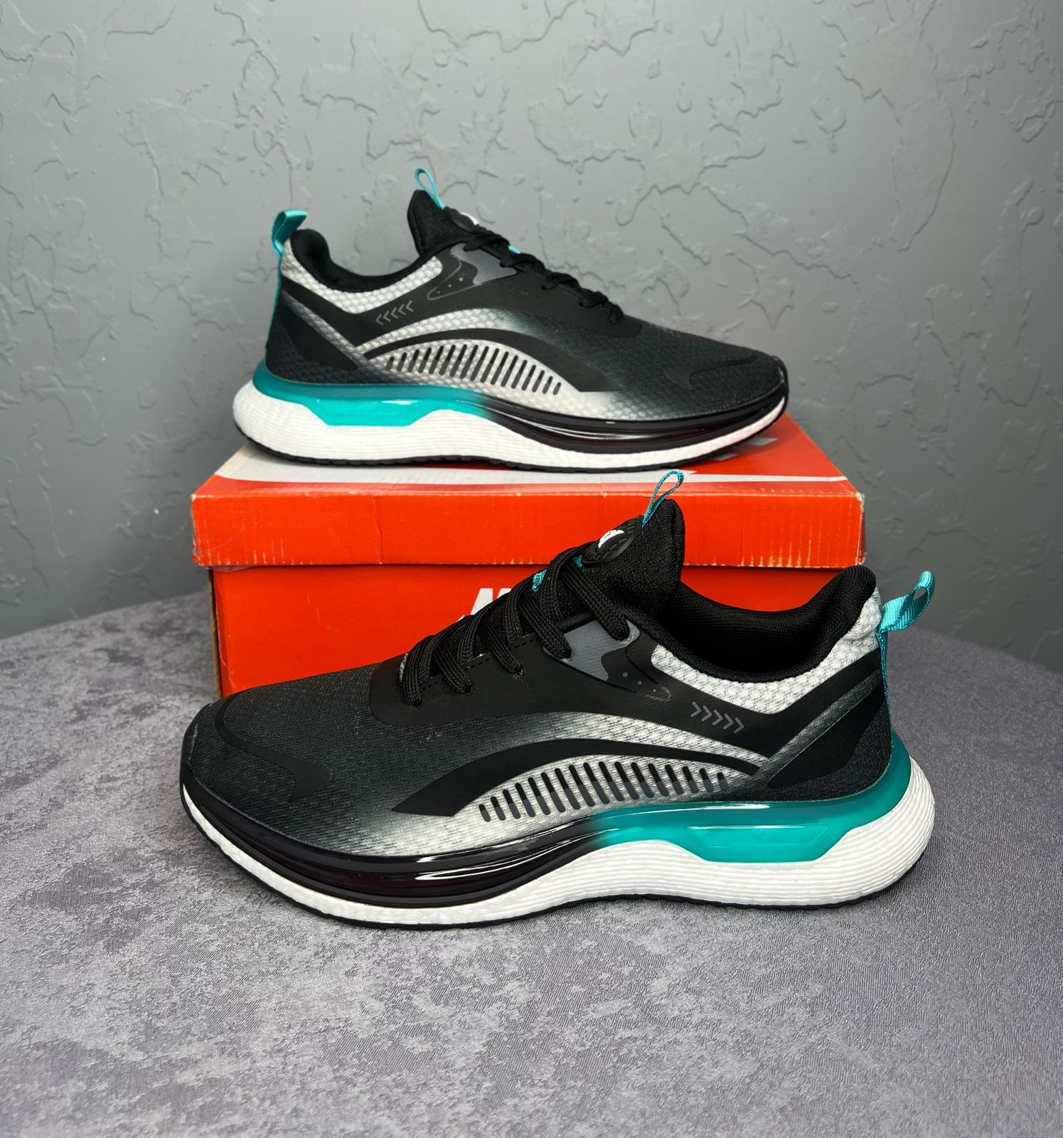 фото весенние мужские кроссовки оптом с доставкой