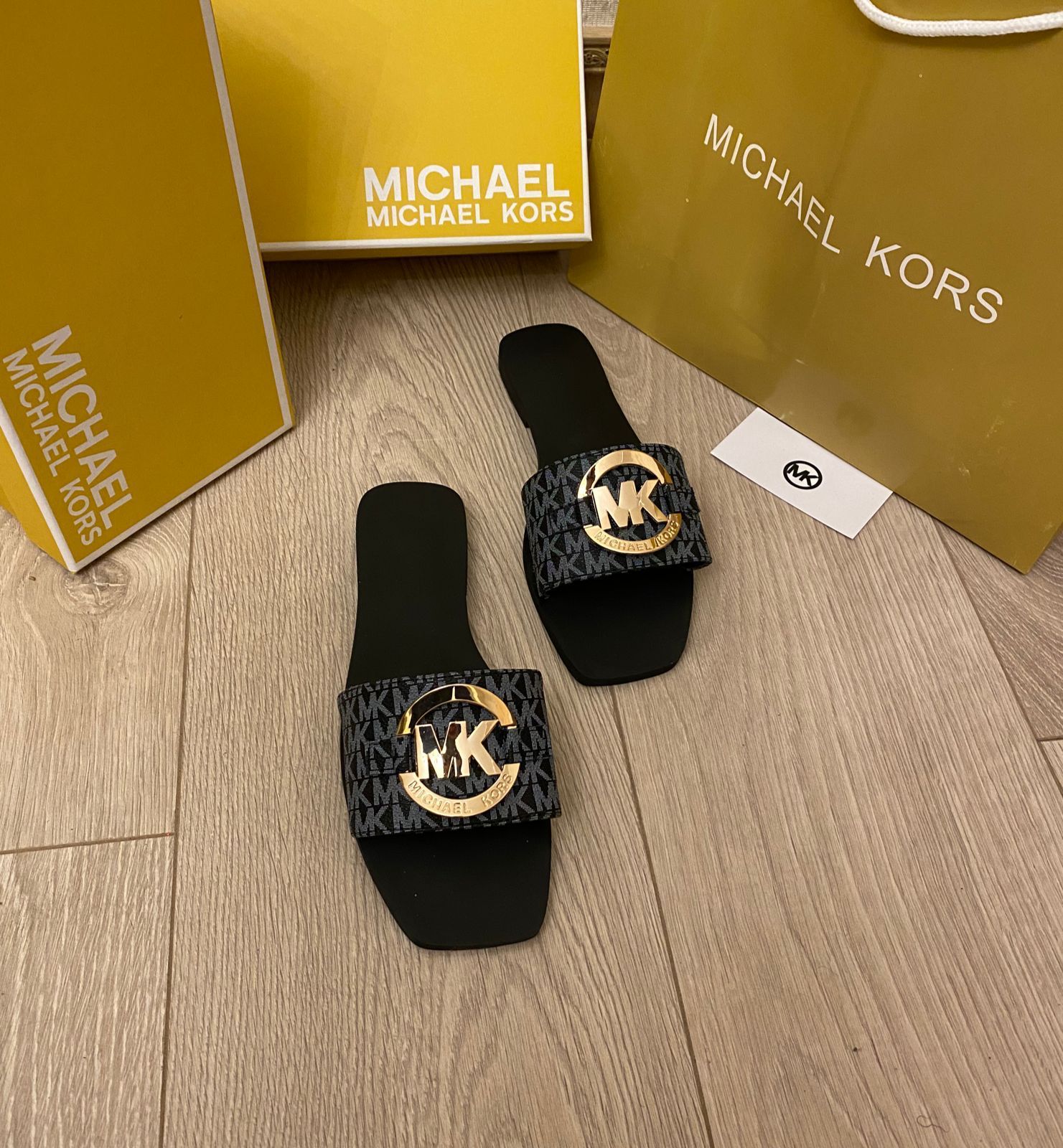 фото летние женские шлепанцы оптом