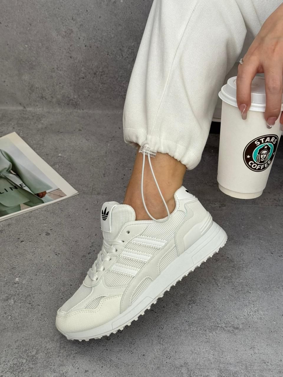 фото весенние женские кроссовки оптом