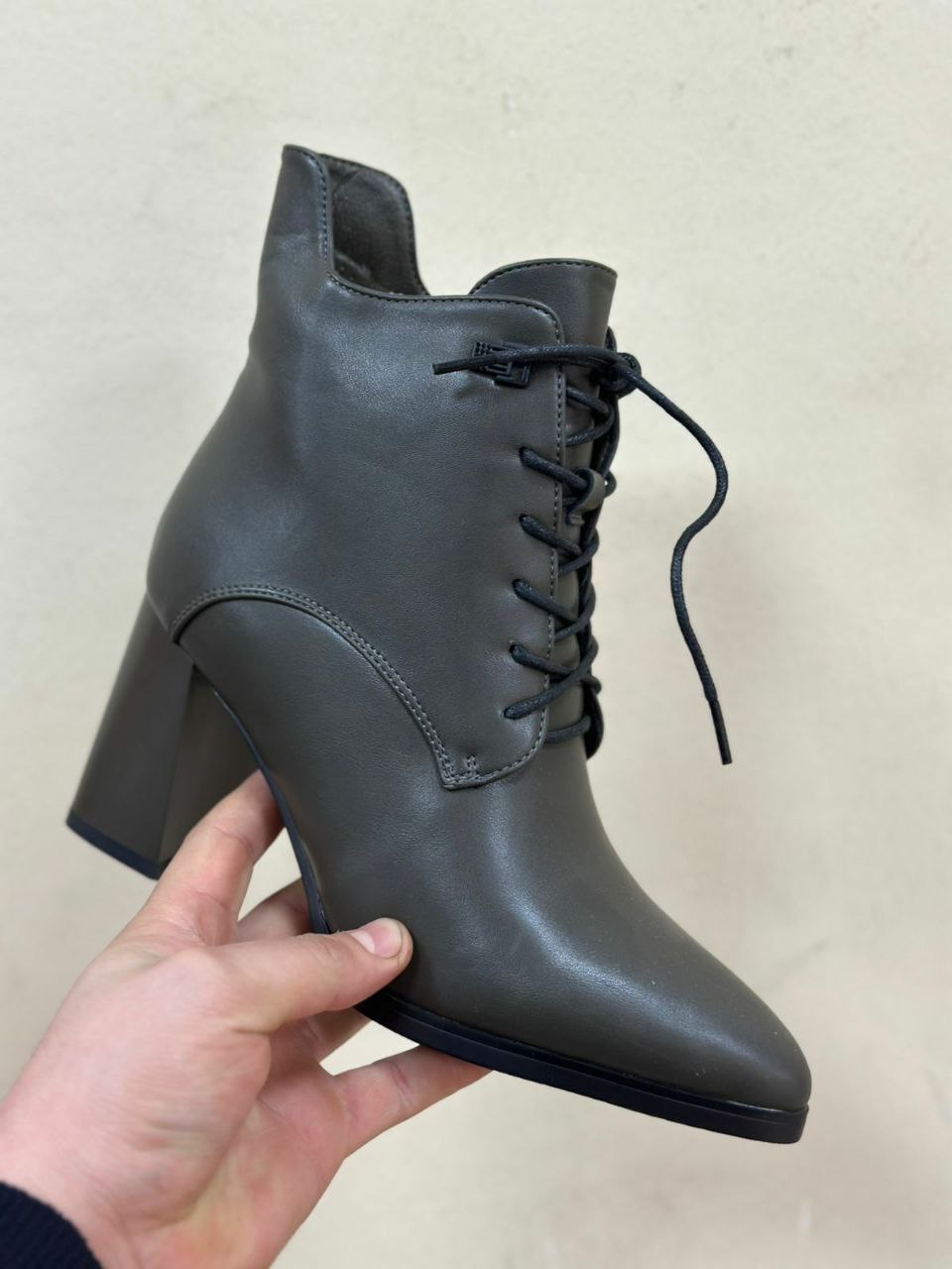 фото зимние женские ботинки оптом от производителя