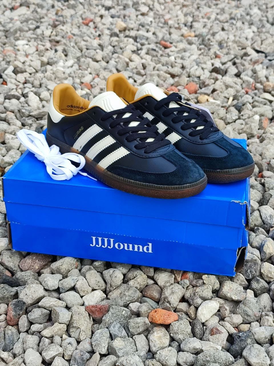 фото весенние мужские кроссовки оптом с доставкой