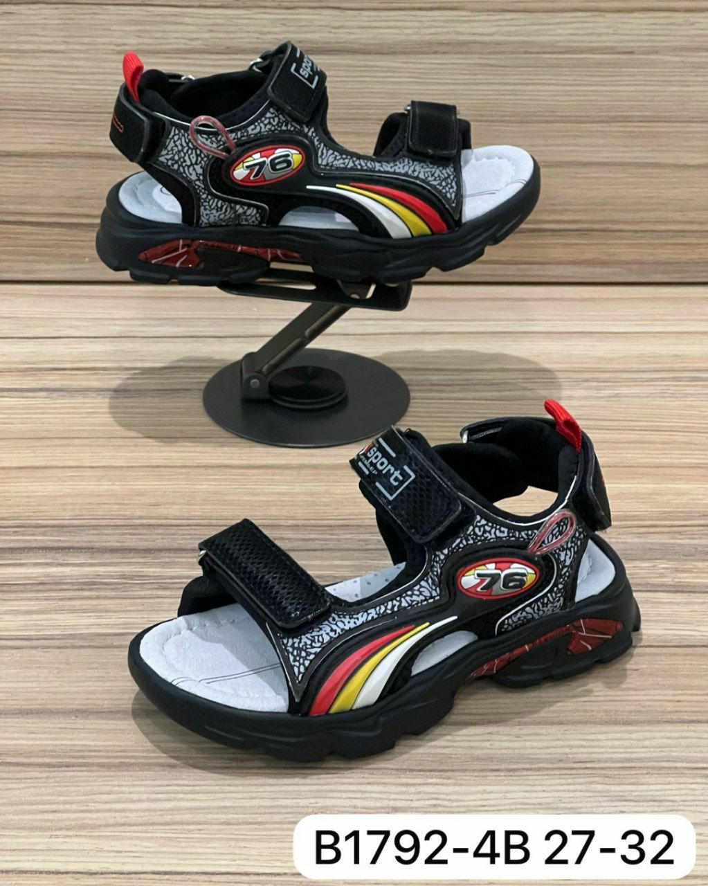 фото летние сандалии для мальчиков оптом