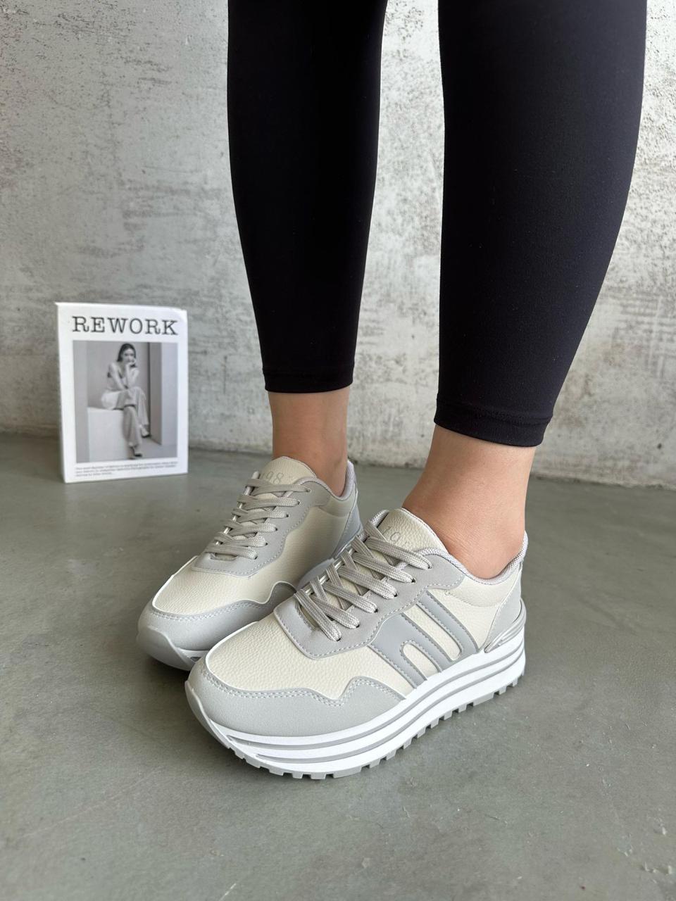 фото весенние женские кроссовки оптом