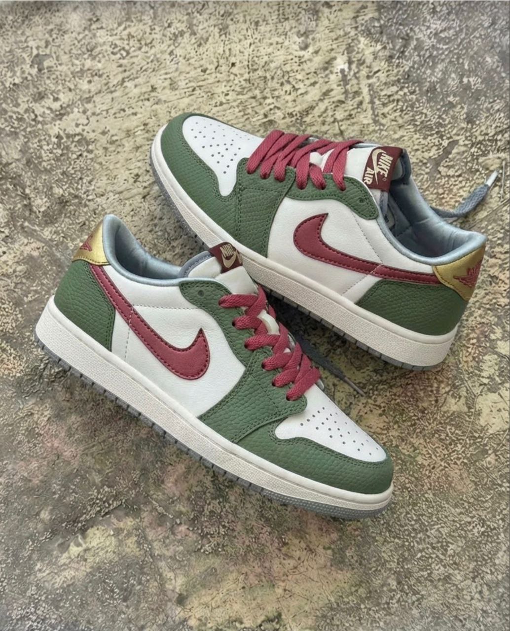 фото весенние женские кроссовки оптом