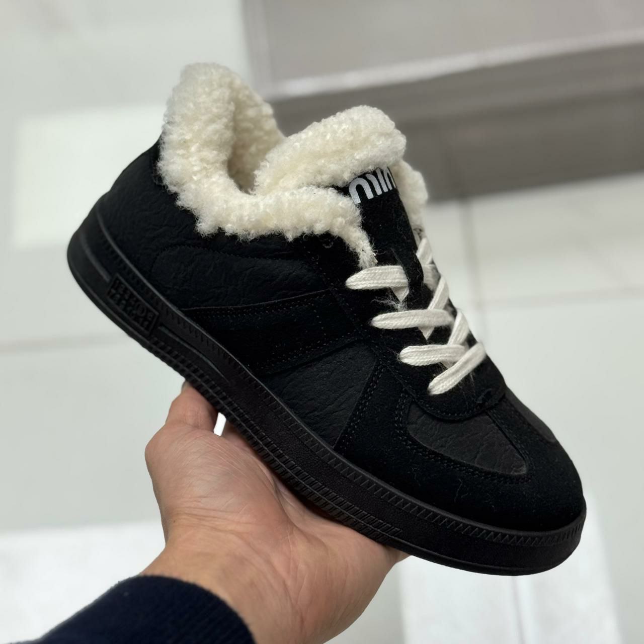 фото зимние женские кроссовки оптом с доставкой