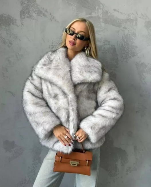 картинка Шуба от магазина Одежда+