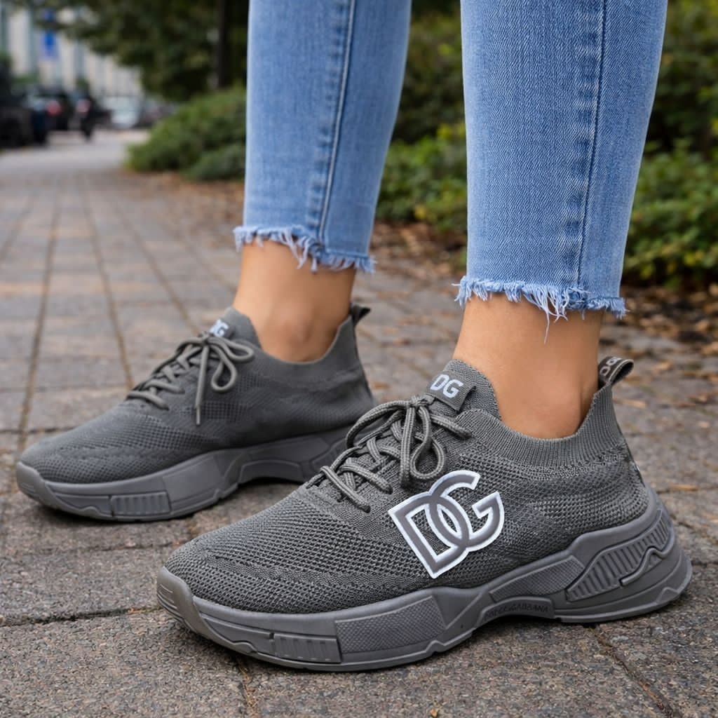 фото весенние женские кроссовки оптом