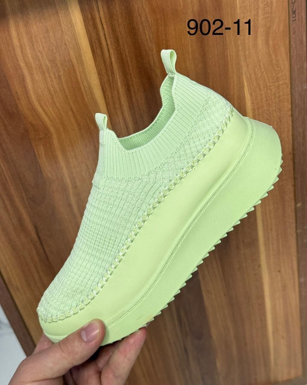 фото весенние женские кроссовки оптом