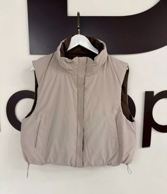 картинка Жилет от магазина Одежда+