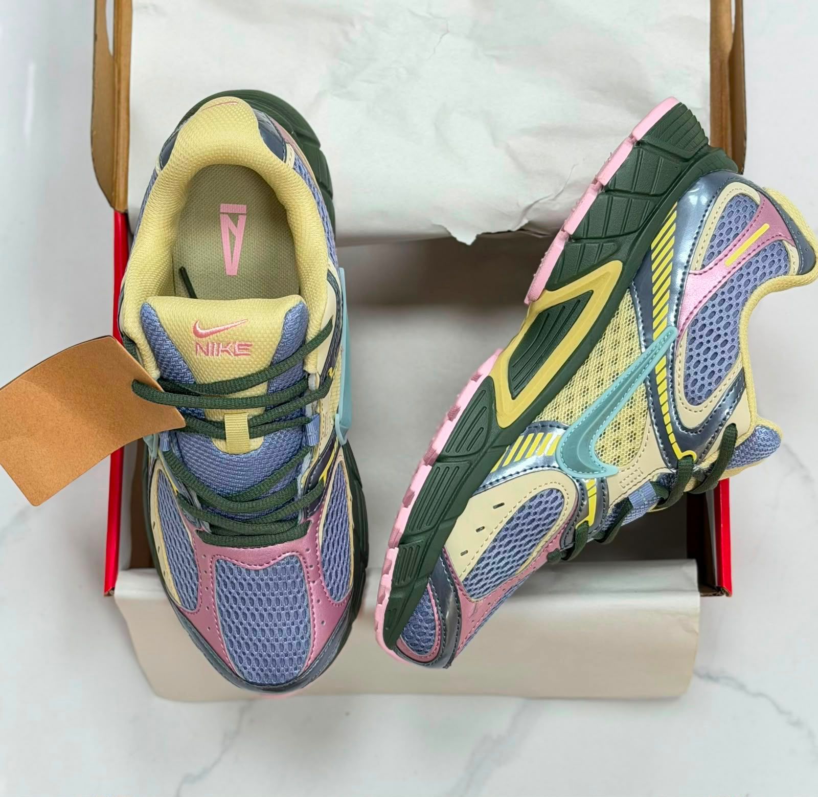 фото Женские весенние кроссовки Nike Air Max Plus 345087 оптом с доставкой