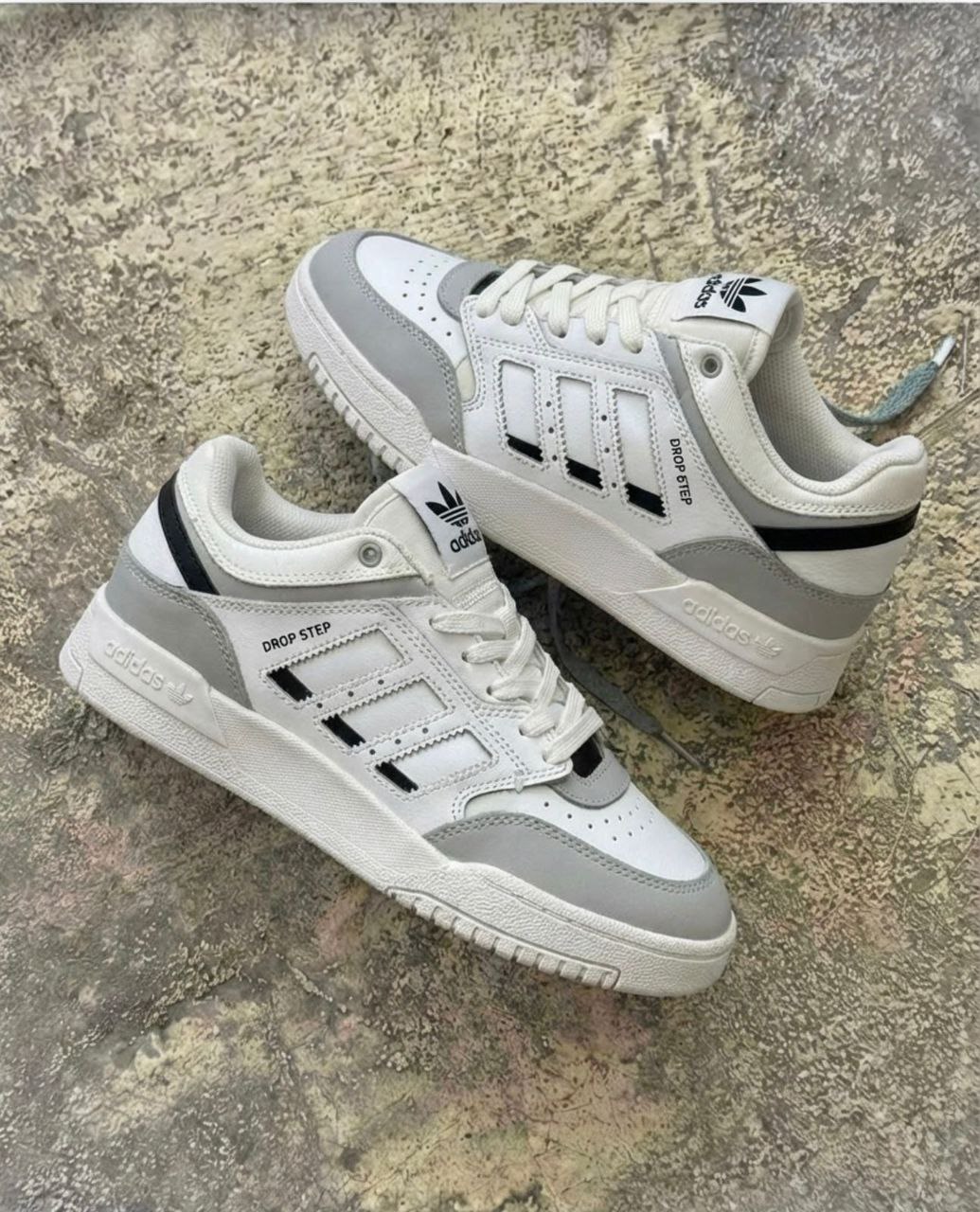 фото весенние женские кроссовки оптом