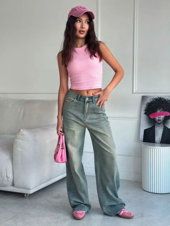 картинка Джинсы трубы от магазина Одежда+