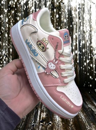 фото весенние женские кроссовки оптом