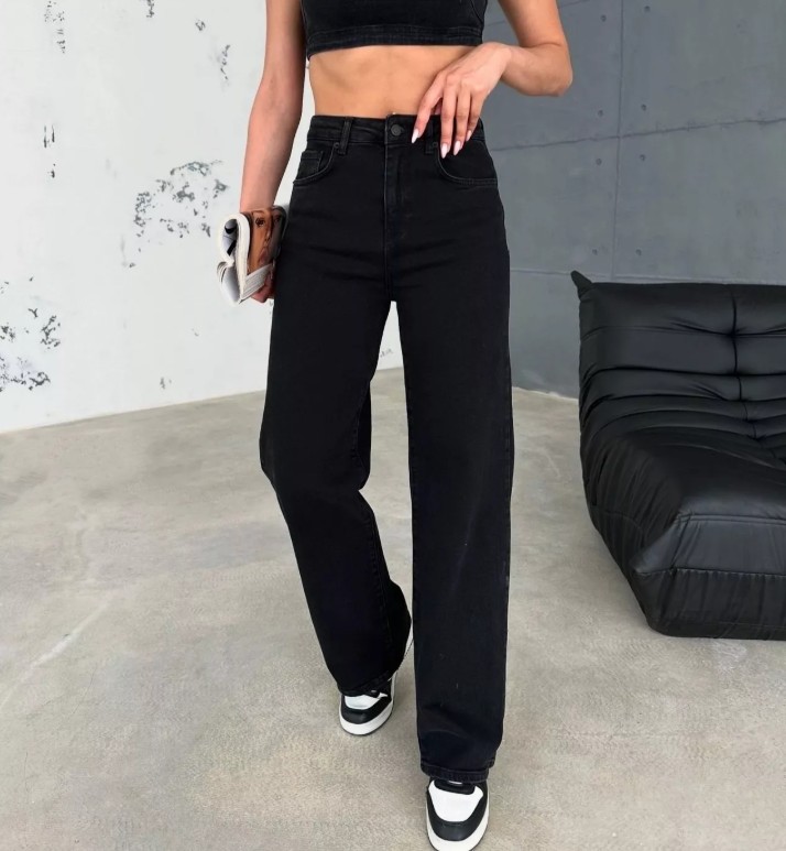 картинка Джинсы трубы от магазина Одежда+