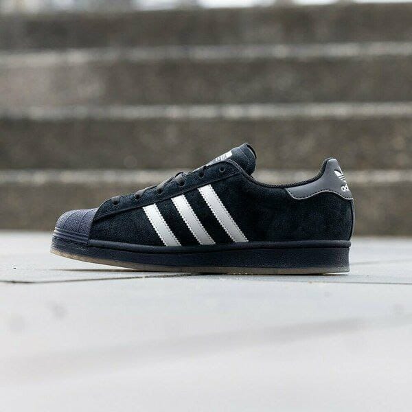 фото весенние мужские кроссовки оптом с доставкой